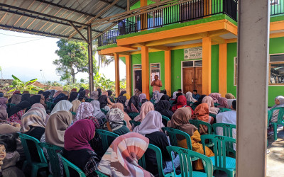 Bantuan untuk Yatim Piatu Disalurkan di Sukakerta, Disertai Dakwah dan Sosialisasi Pendidikan